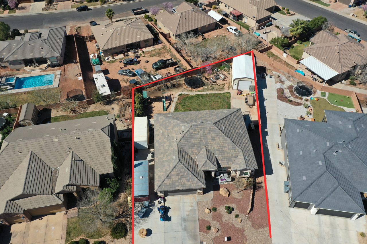 1580 S Amity Ln - Photo 3 of 23