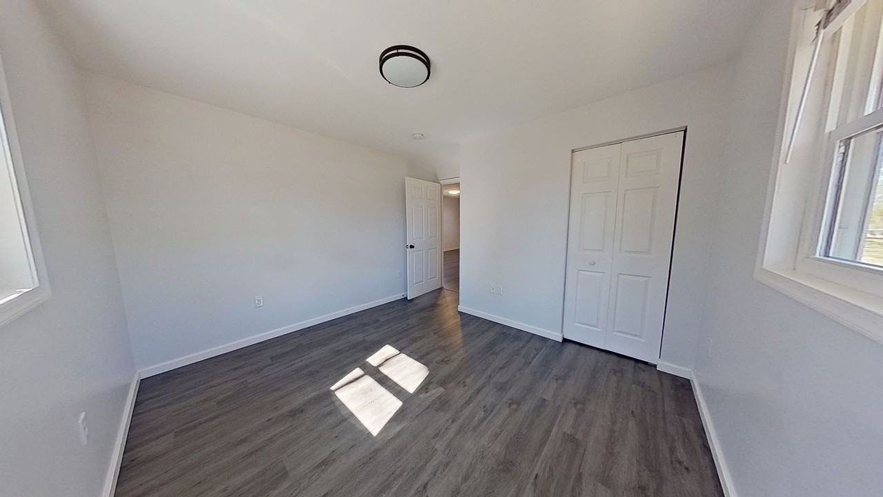 1821 Detters Mill Rd - Photo 4 of 10