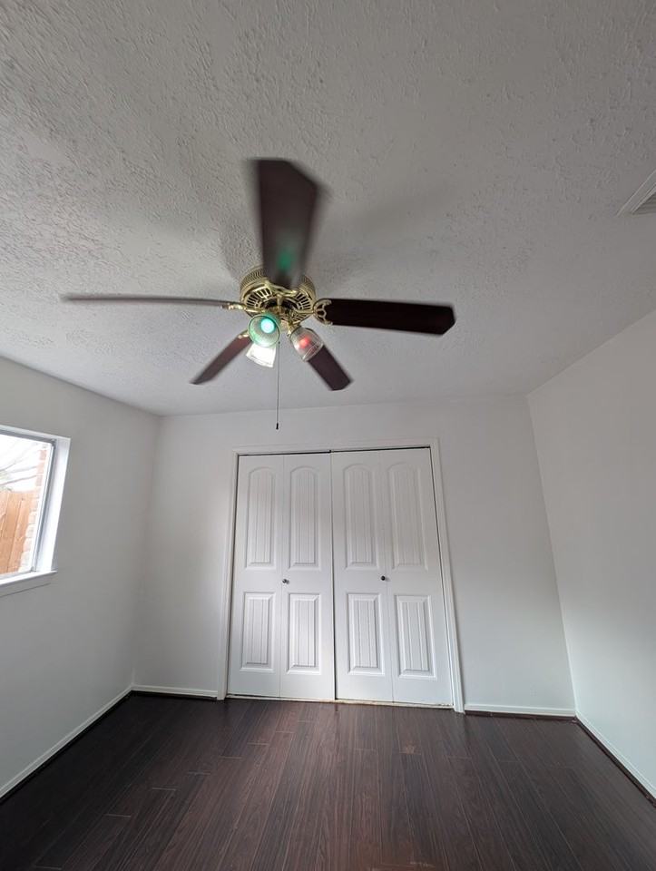 8703 Collingsdale Rd - Photo 3 of 9