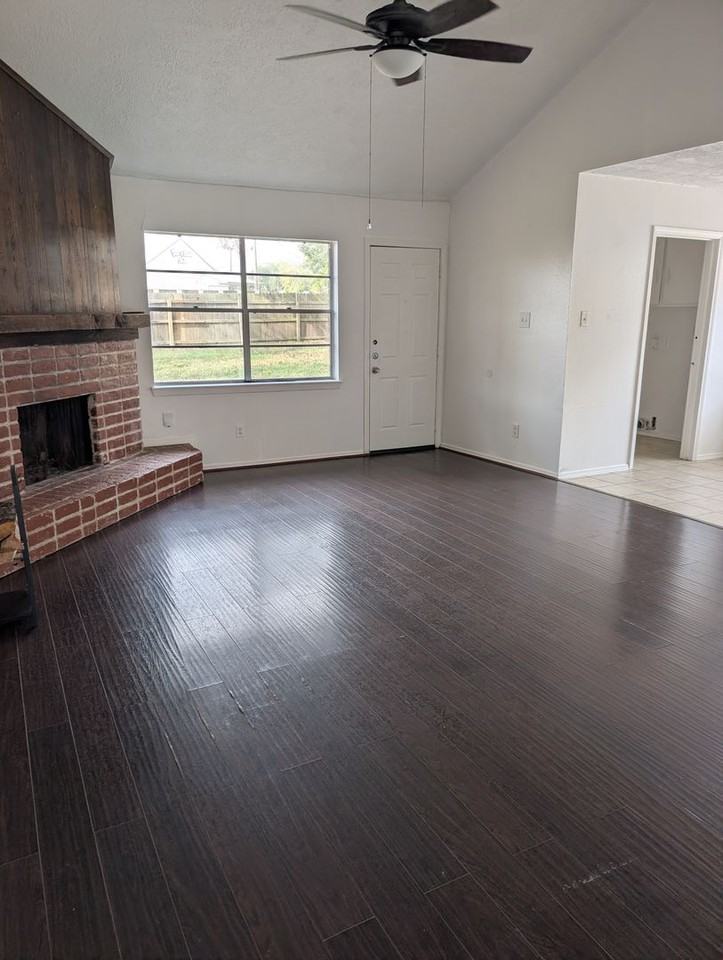 8703 Collingsdale Rd - Photo 6 of 9