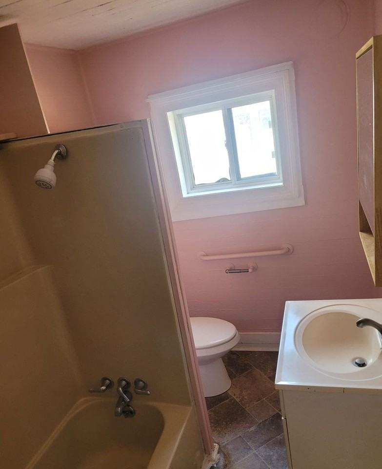 85 Lagrange St - Photo 2 of 12