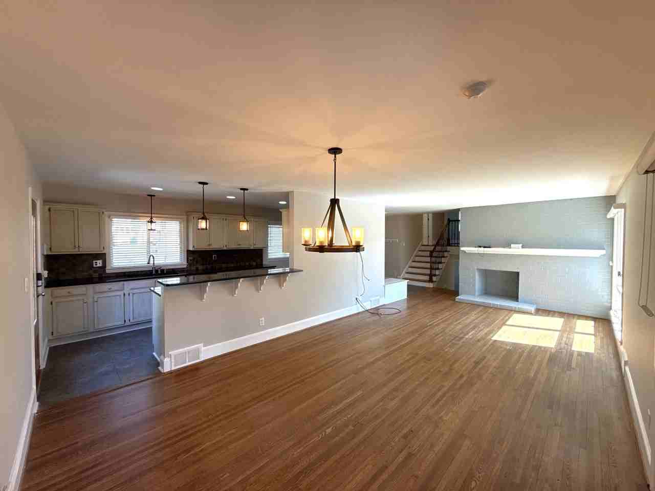 2821 Sunset Dr - Photo 2 of 22