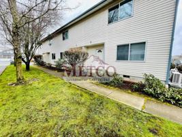 featured image of 1123/25/27/29 E. Chamberlain