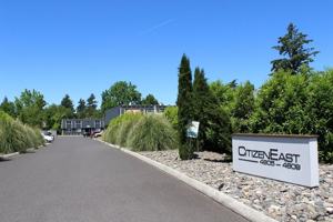 featured image of 4605 4605 - 4609 NE Killingsworth St