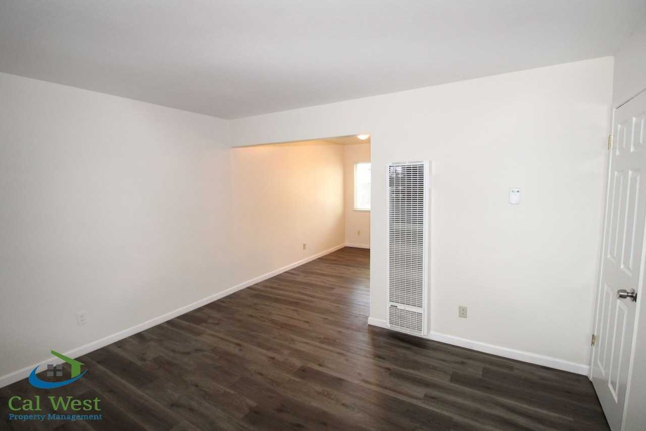 573 Northlake Dr #C - Photo 6 of 22