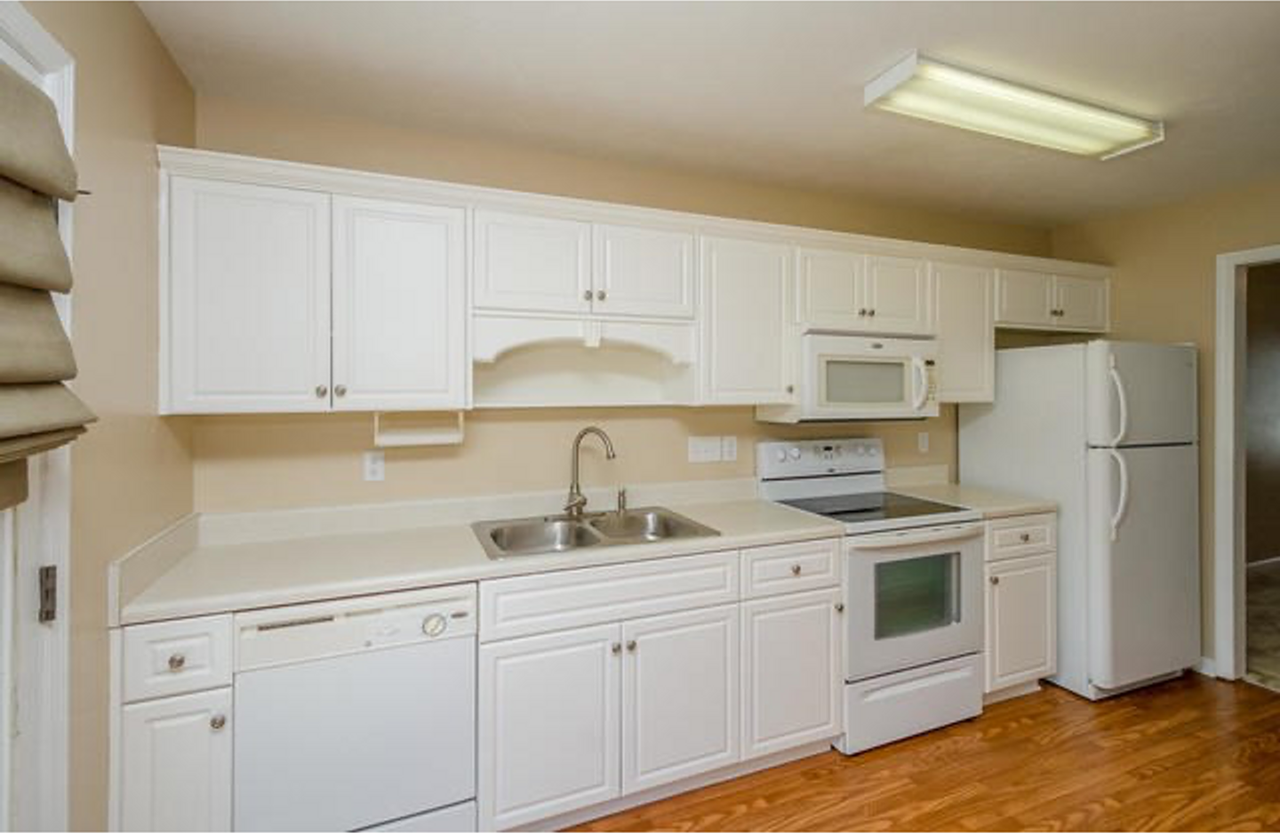 1624 Emma St - Photo 6 of 19