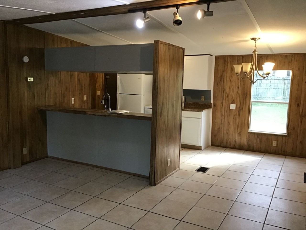 108 Sandy Beach Ln - Photo 3 of 23