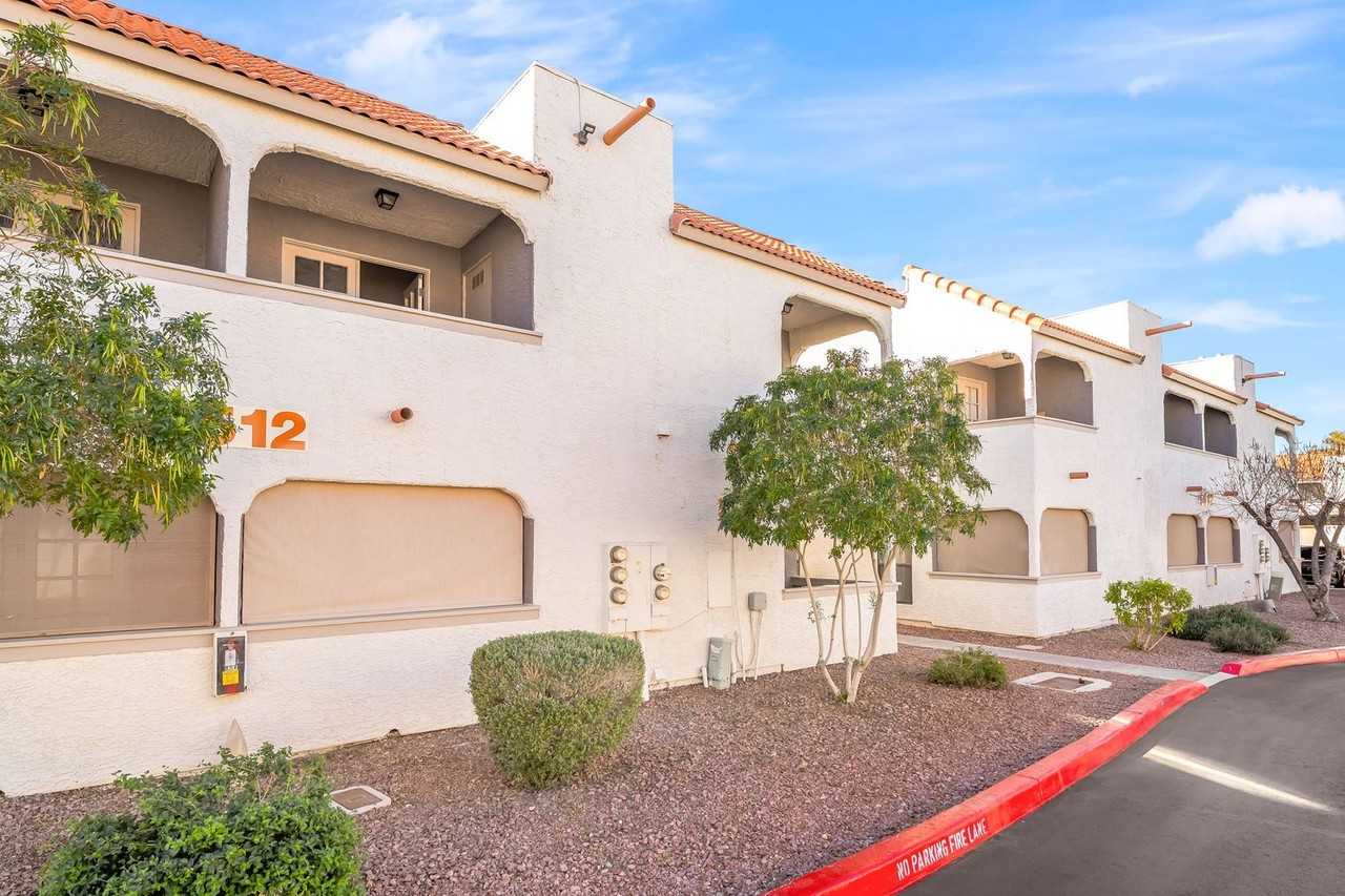 1512 Bass Dr #C - Photo 3 of 22