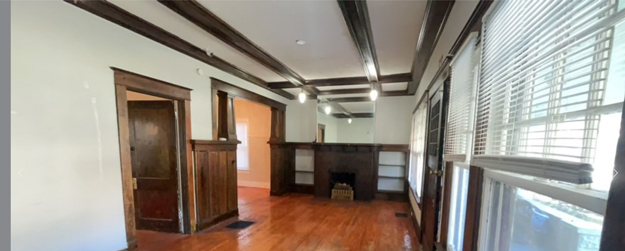 803 S 35th St - Photo 2 of 9