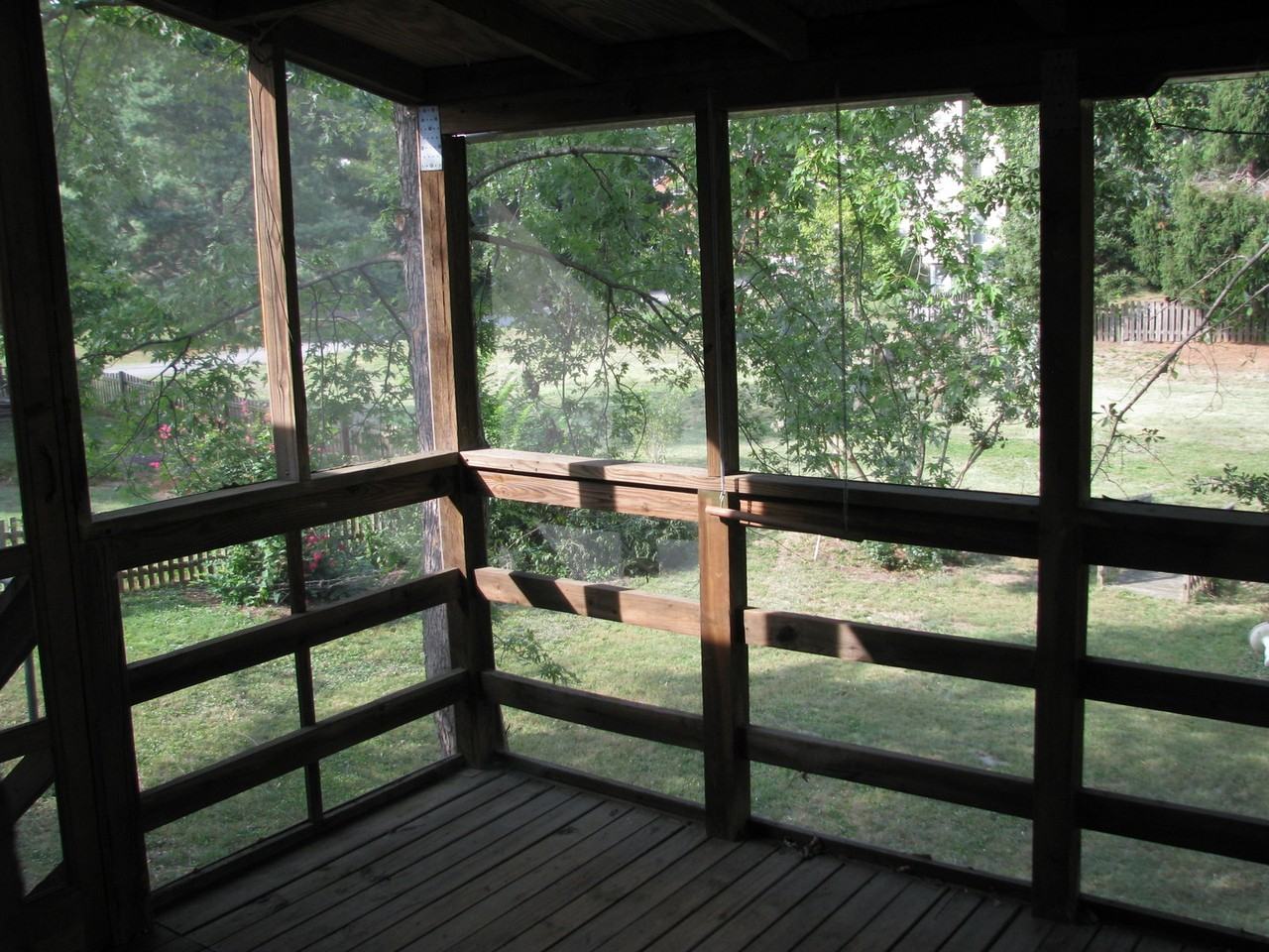 1603 E Market St - Photo 3 of 6