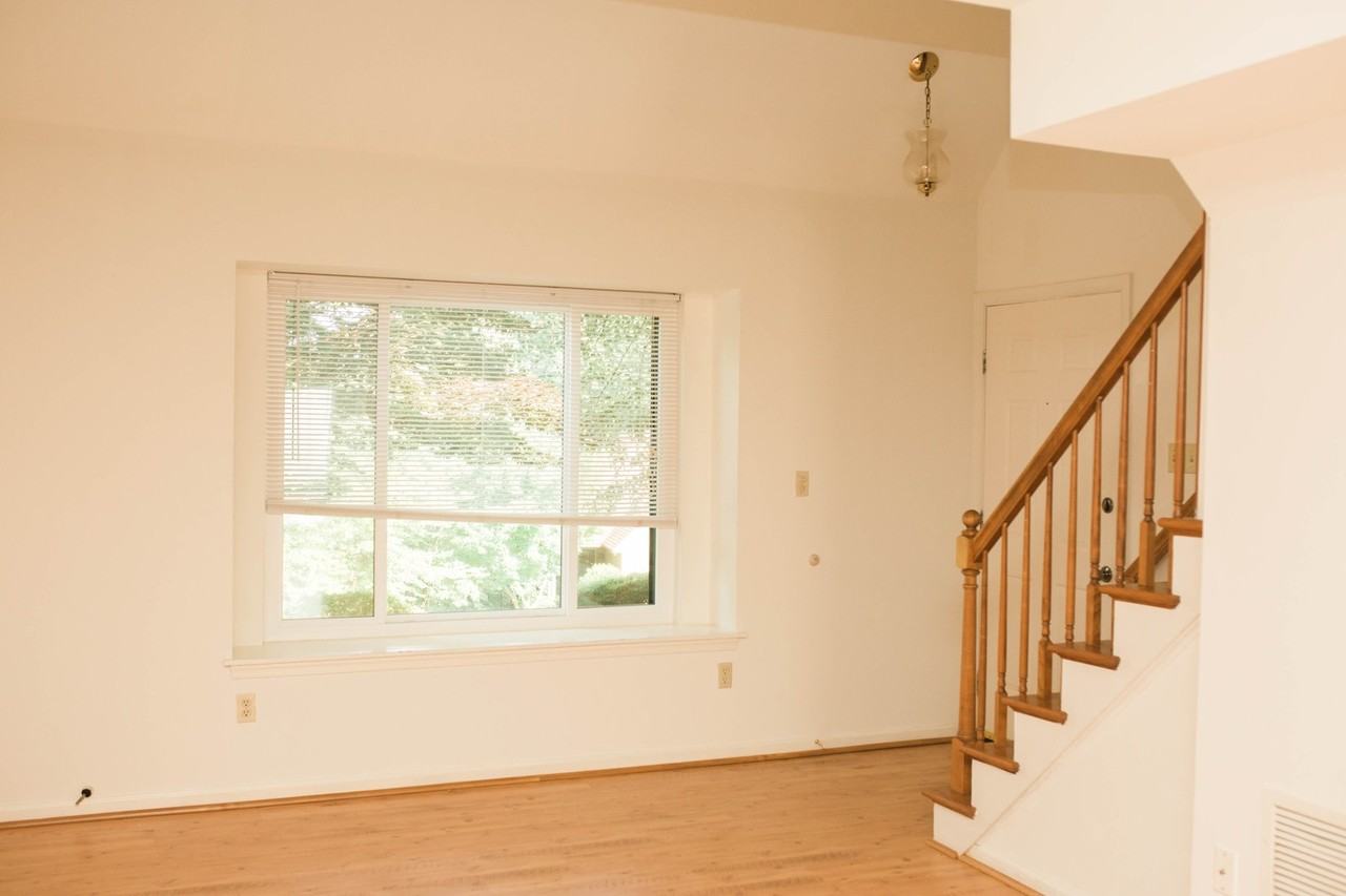 281 Autumn Grove Ct - Photo 3 of 12