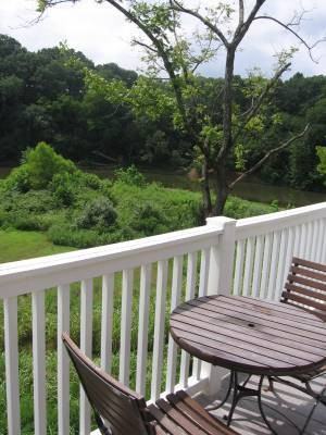 260 Riverbend Dr - Photo 3 of 8