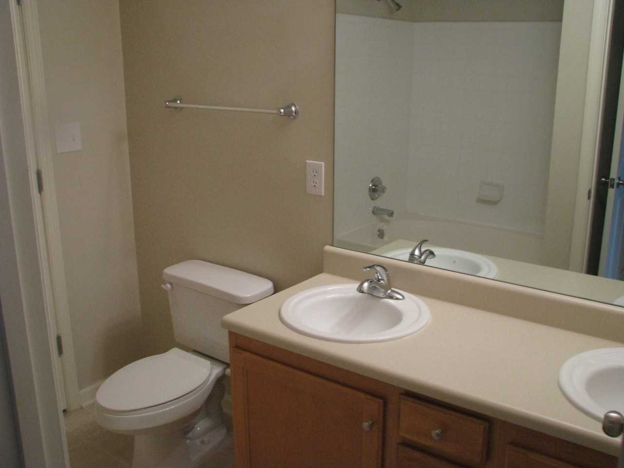 260 Riverbend Dr - Photo 4 of 8