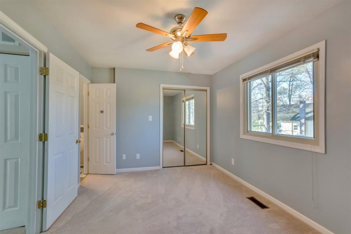 1554 Garden Ct - Photo 7 of 20