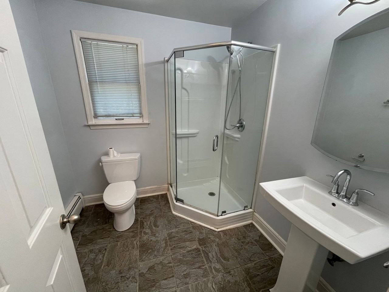 2313 Fontaine Ave - Photo 2 of 17