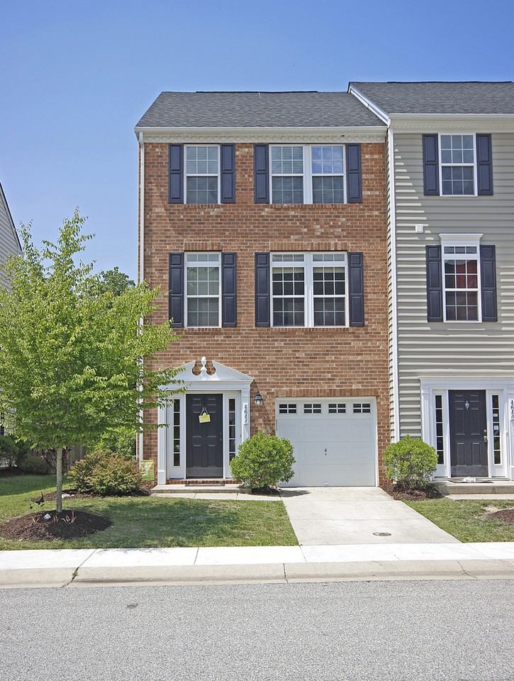 4644 Minutemen Way - Photo 2 of 24