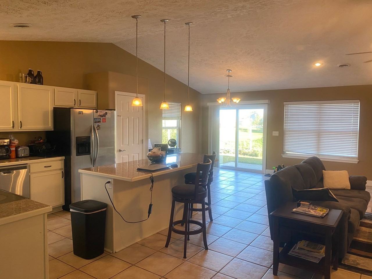 108 Brookstone Cir - Photo 3 of 17