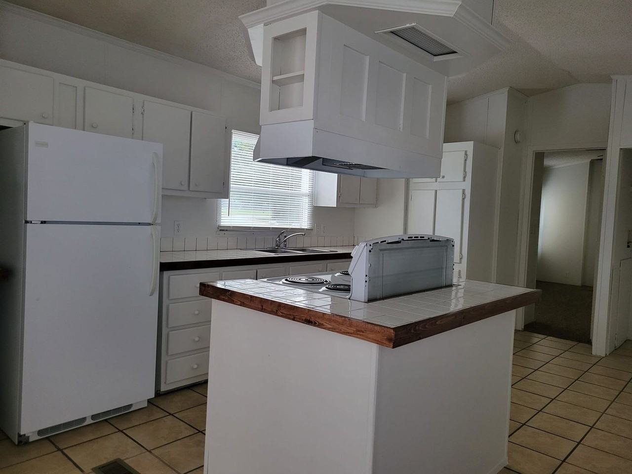 596 Trollingwood Hawflds Rd - Photo 6 of 23