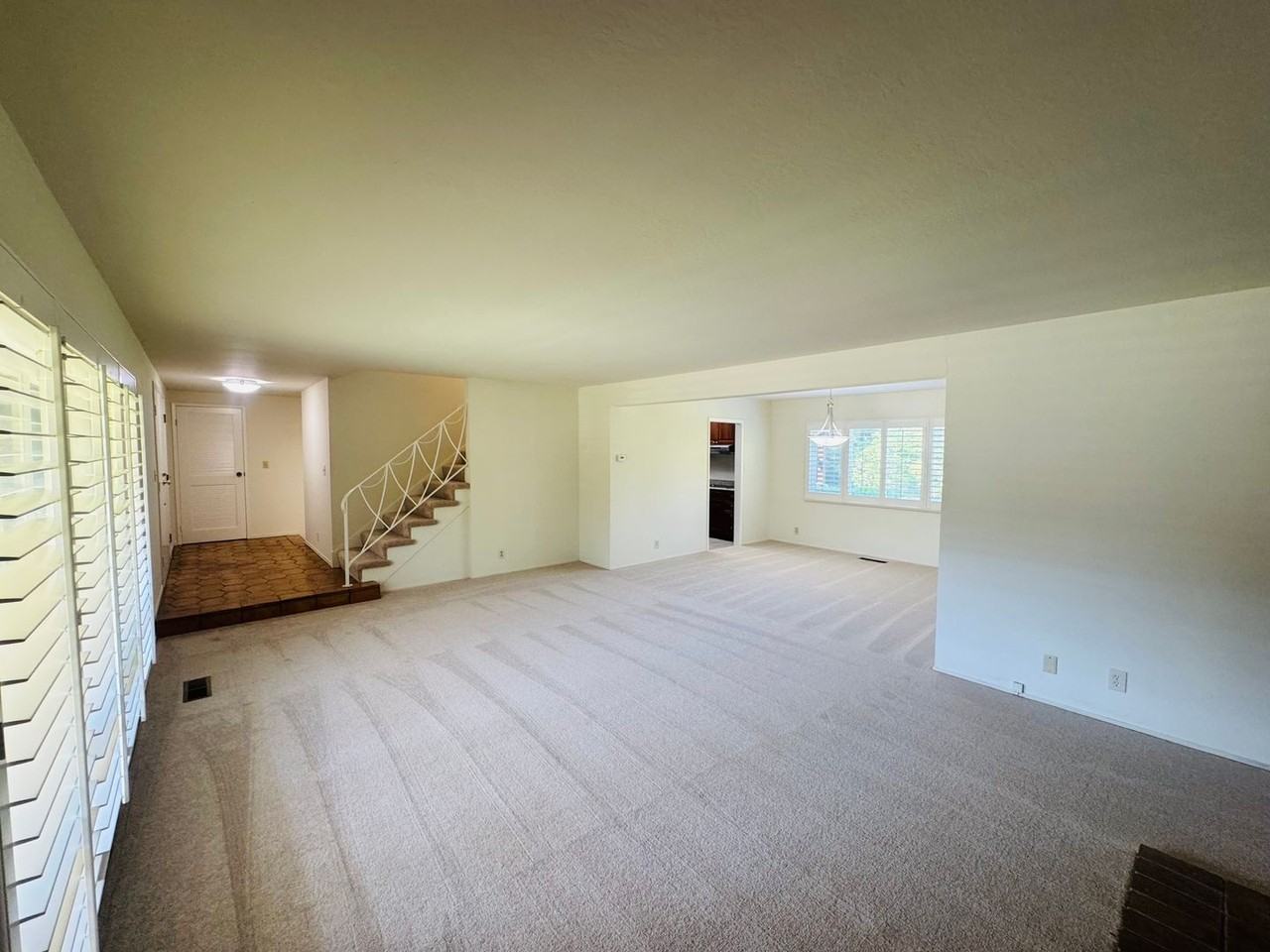 103 Castle Rock Rd - Photo 5 of 45