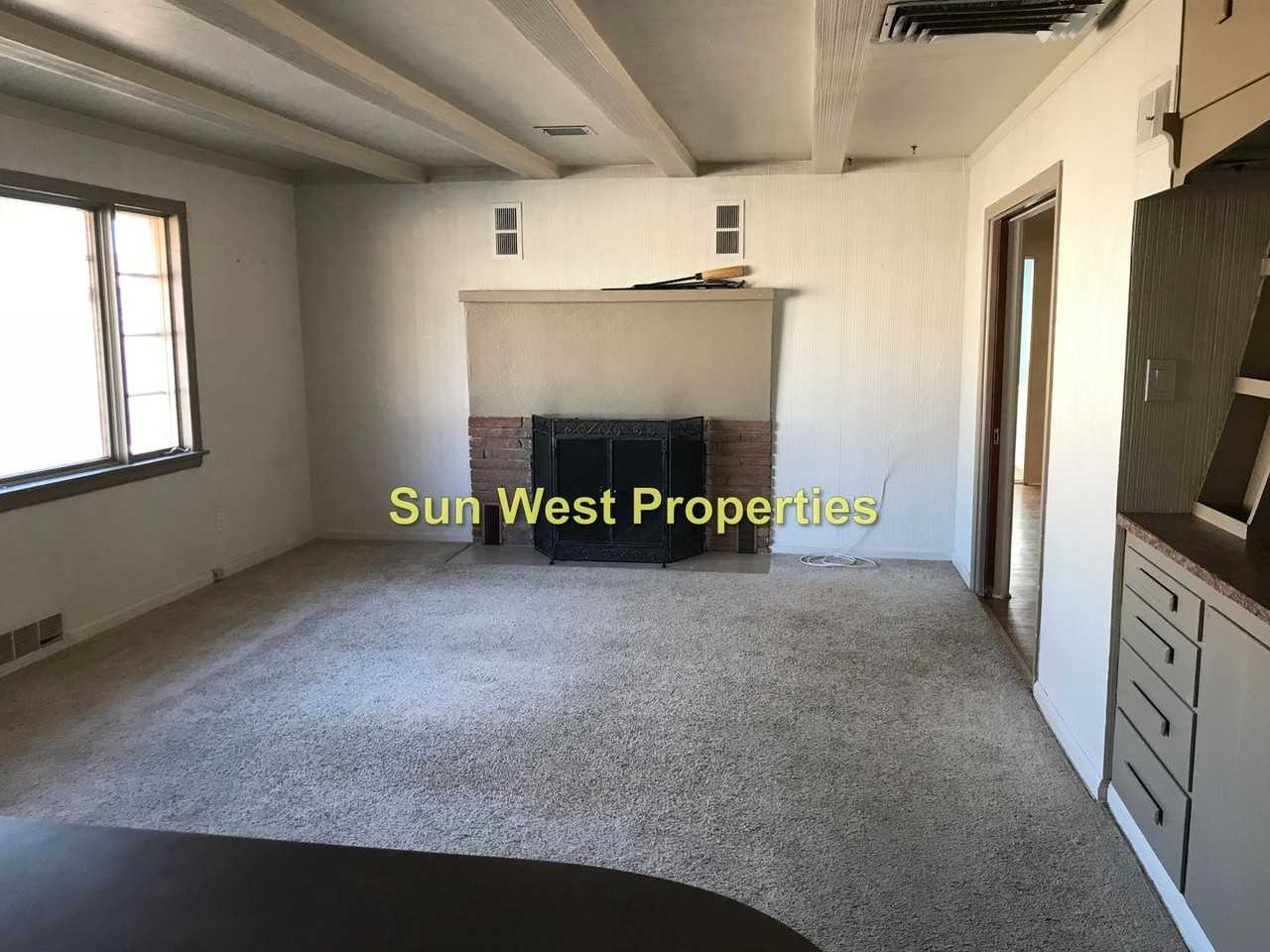 702 N Dustin Ave - Photo 5 of 21