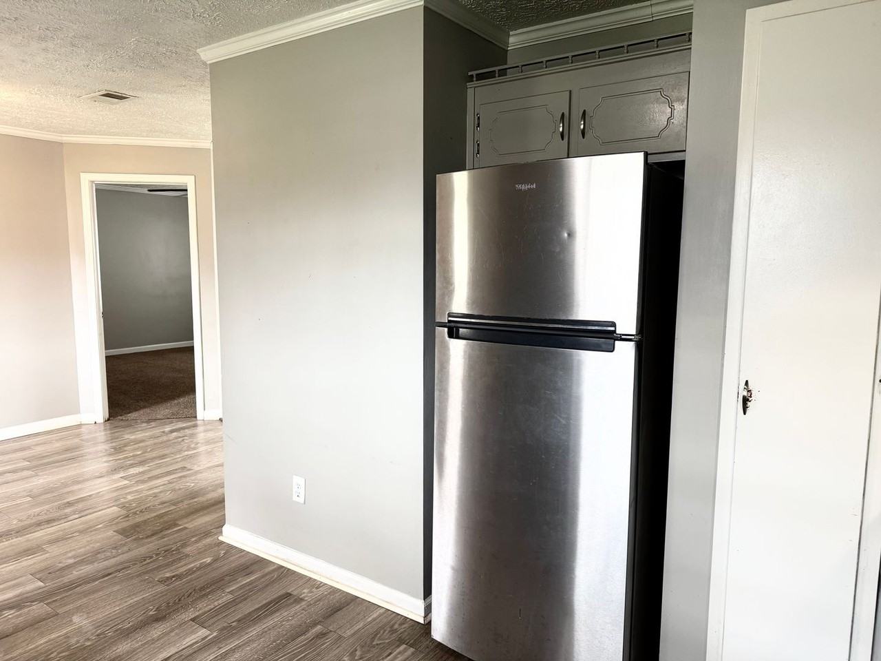 1175 Max Ct - Photo 3 of 22