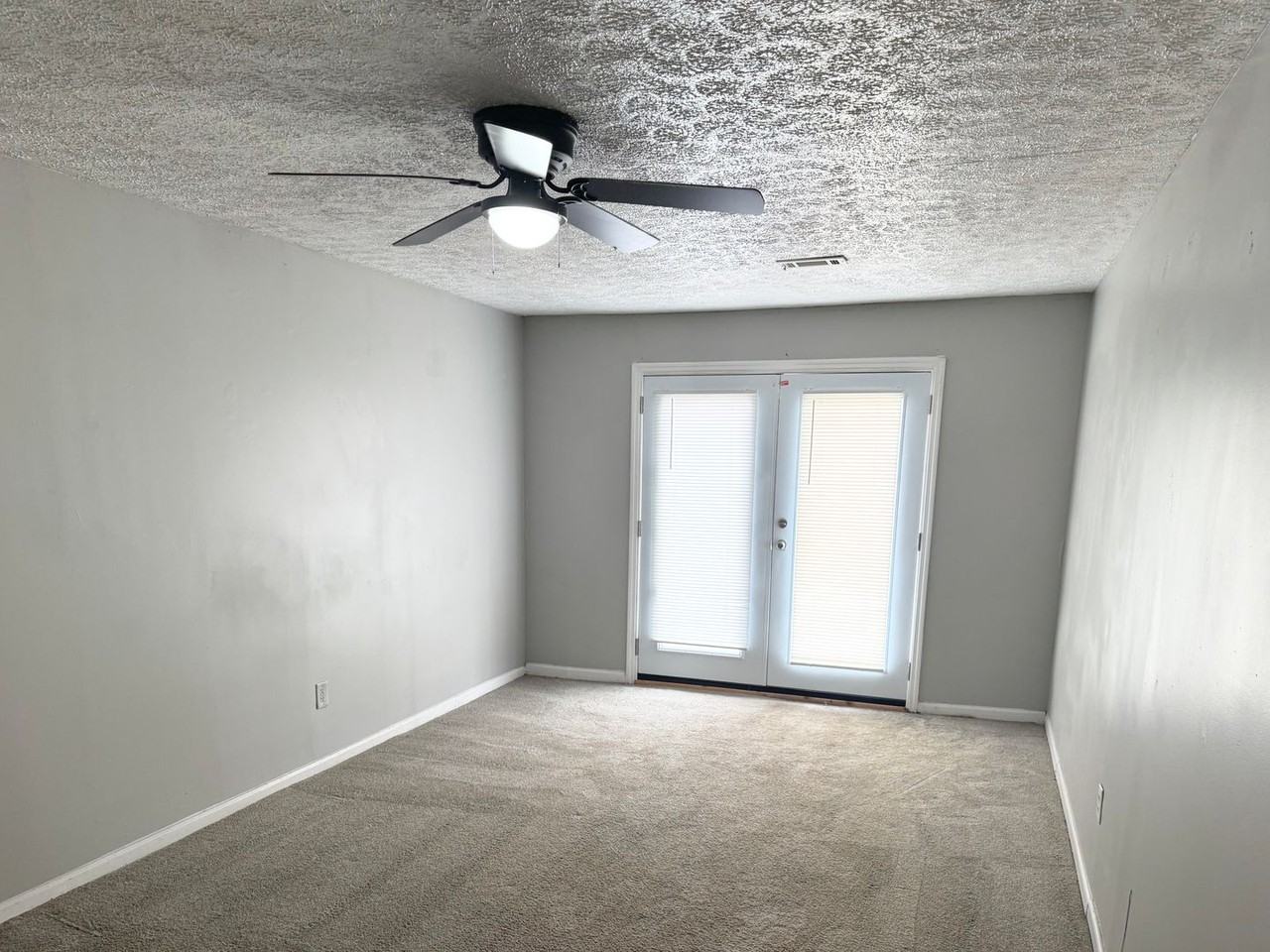 1175 Max Ct - Photo 6 of 22