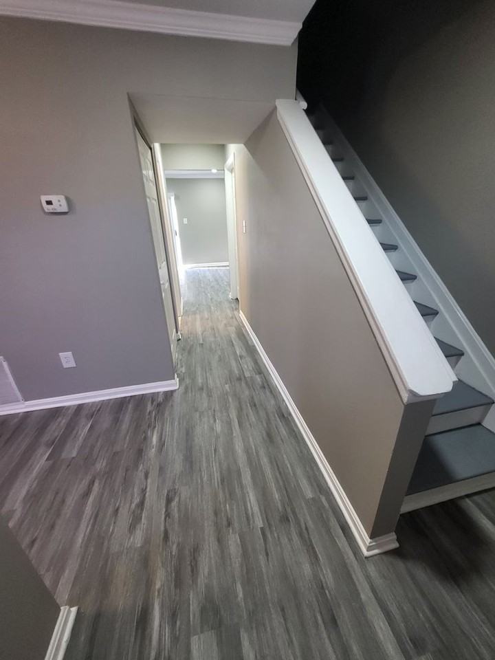 1846 Hawk Ct - Photo 2 of 32