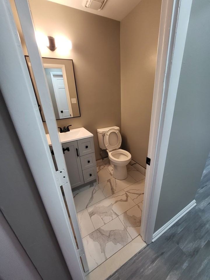 1846 Hawk Ct - Photo 7 of 32