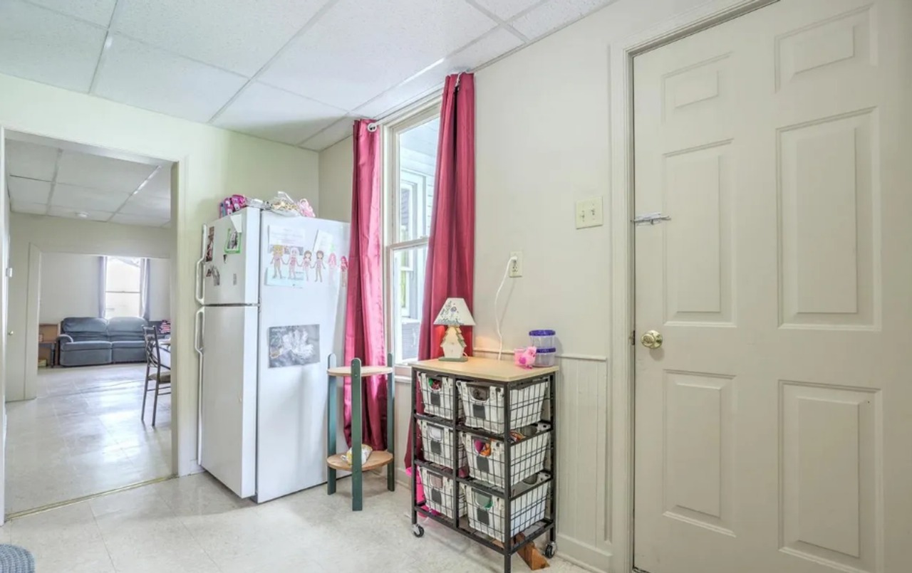 93 S Front St - Photo 6 of 16