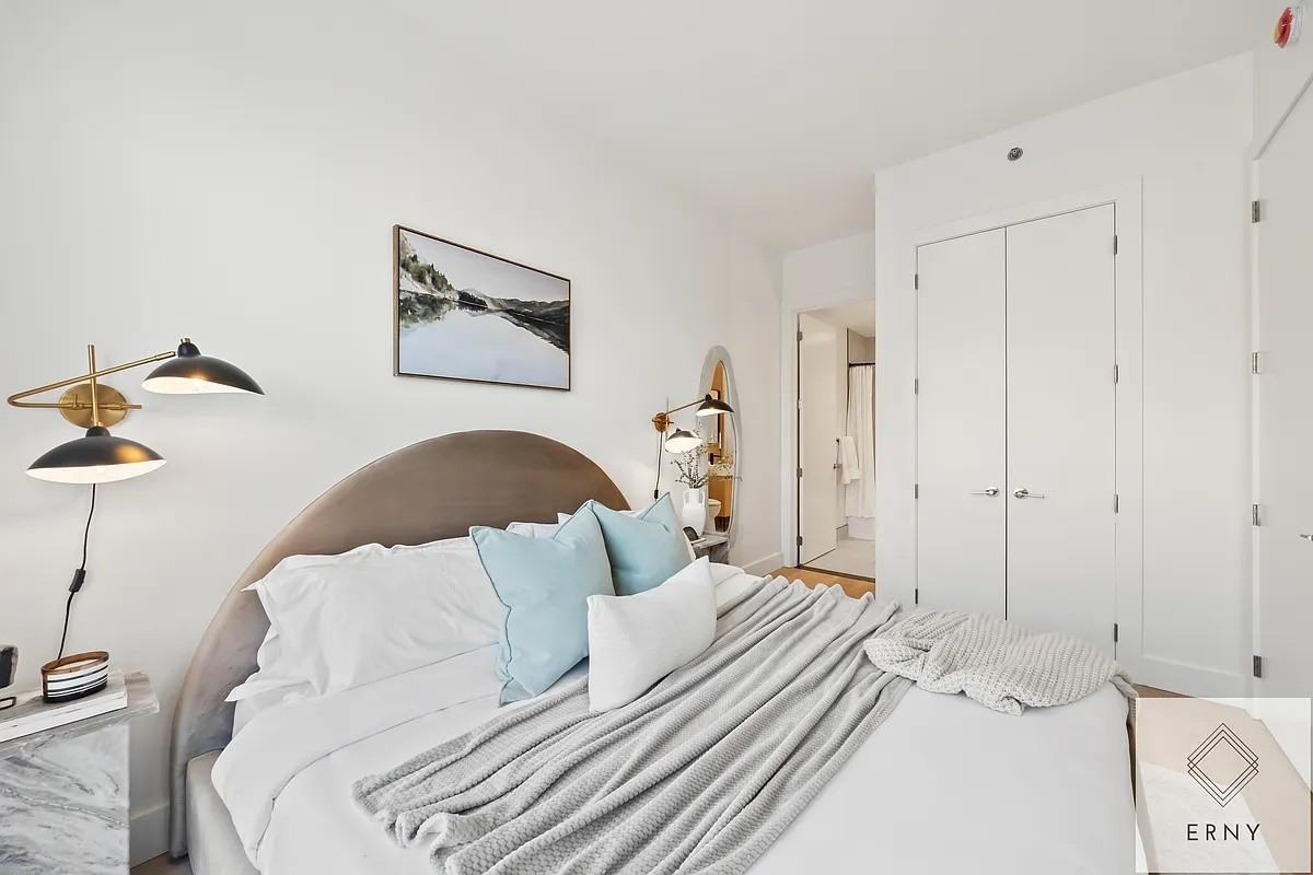 354 East 28th Street #5 - Photo 4 of 11