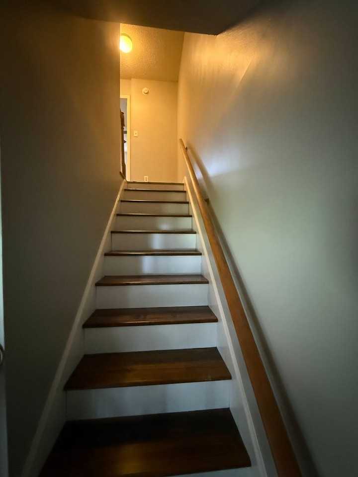 132 Pebble Ct - Photo 4 of 12