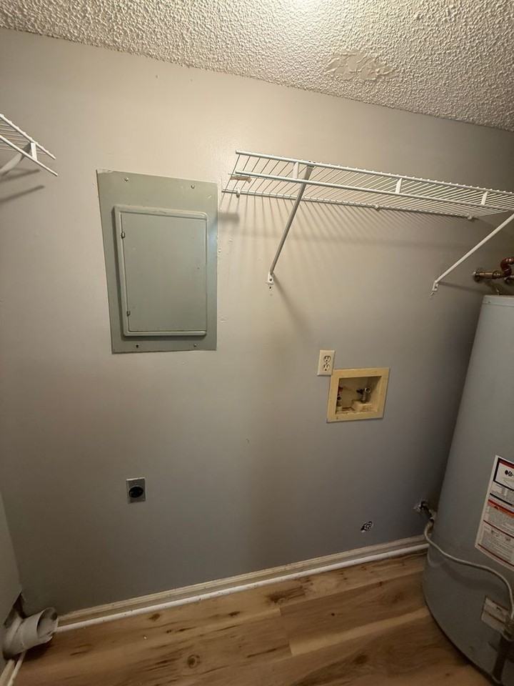 132 Pebble Ct - Photo 5 of 12