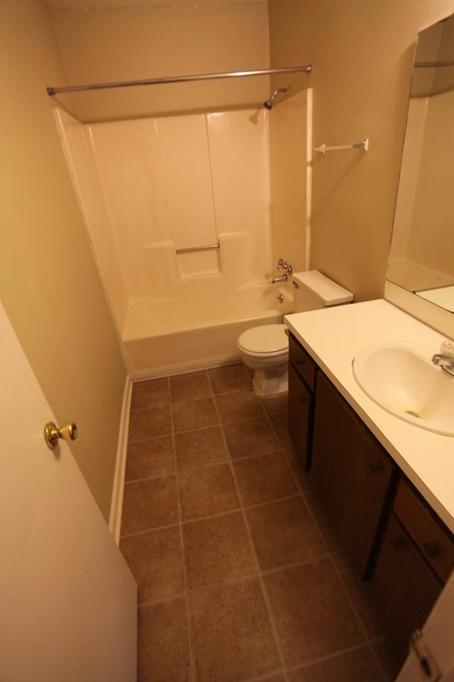 1401 Hampton Dr - Photo 5 of 8