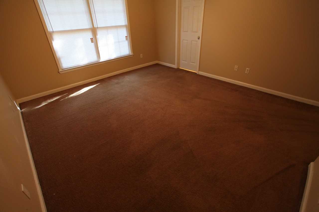 1405 Kurt Cir - Photo 7 of 7