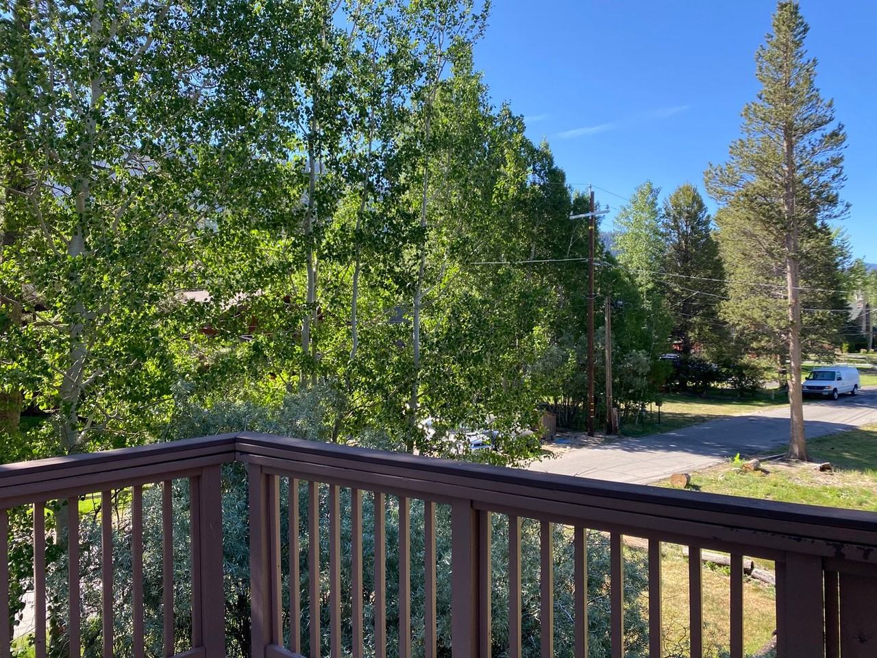 4087 Sunrise Ln