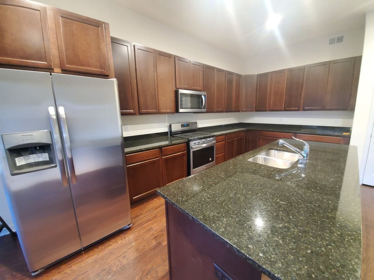 6015 Medlar Pl - Photo 2 of 19