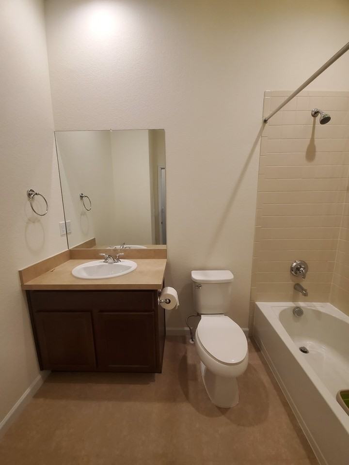 6015 Medlar Pl - Photo 6 of 19