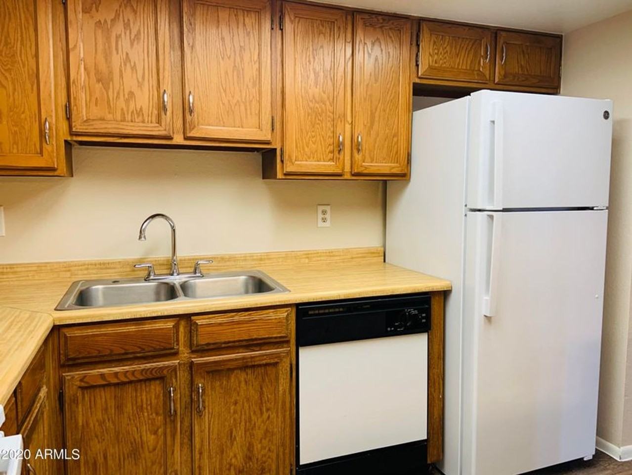 13212 N 51st Ln - Photo 5 of 14