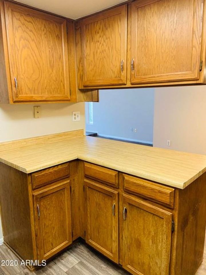 13212 N 51st Ln - Photo 7 of 14