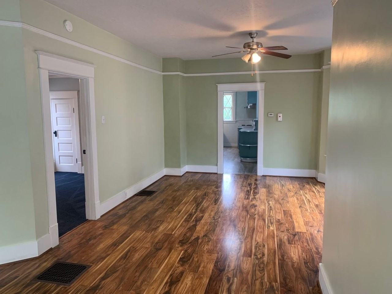 3738 Se Milwaukie Ave - Photo 4 of 14