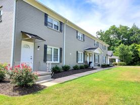 Woodlawn Court Apartments - Photo 1 of 1