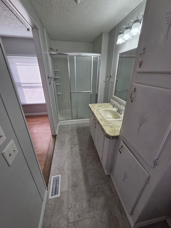 17595 Dunklin Rd - Photo 6 of 7