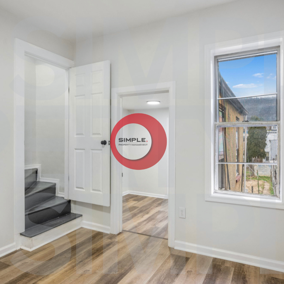 537 Cedar St - Photo 5 of 13