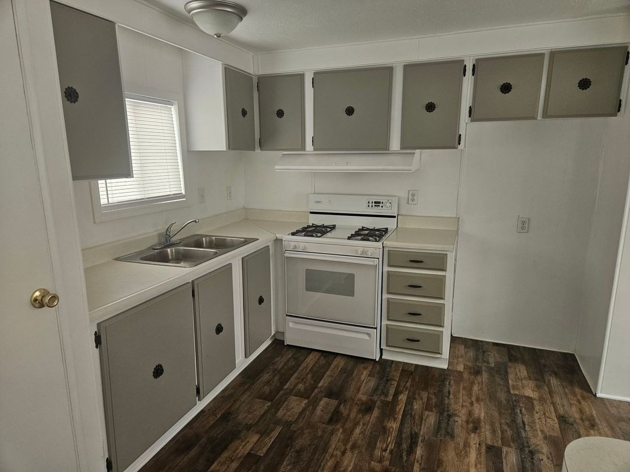 1932 Del Norte Dr - Photo 3 of 12