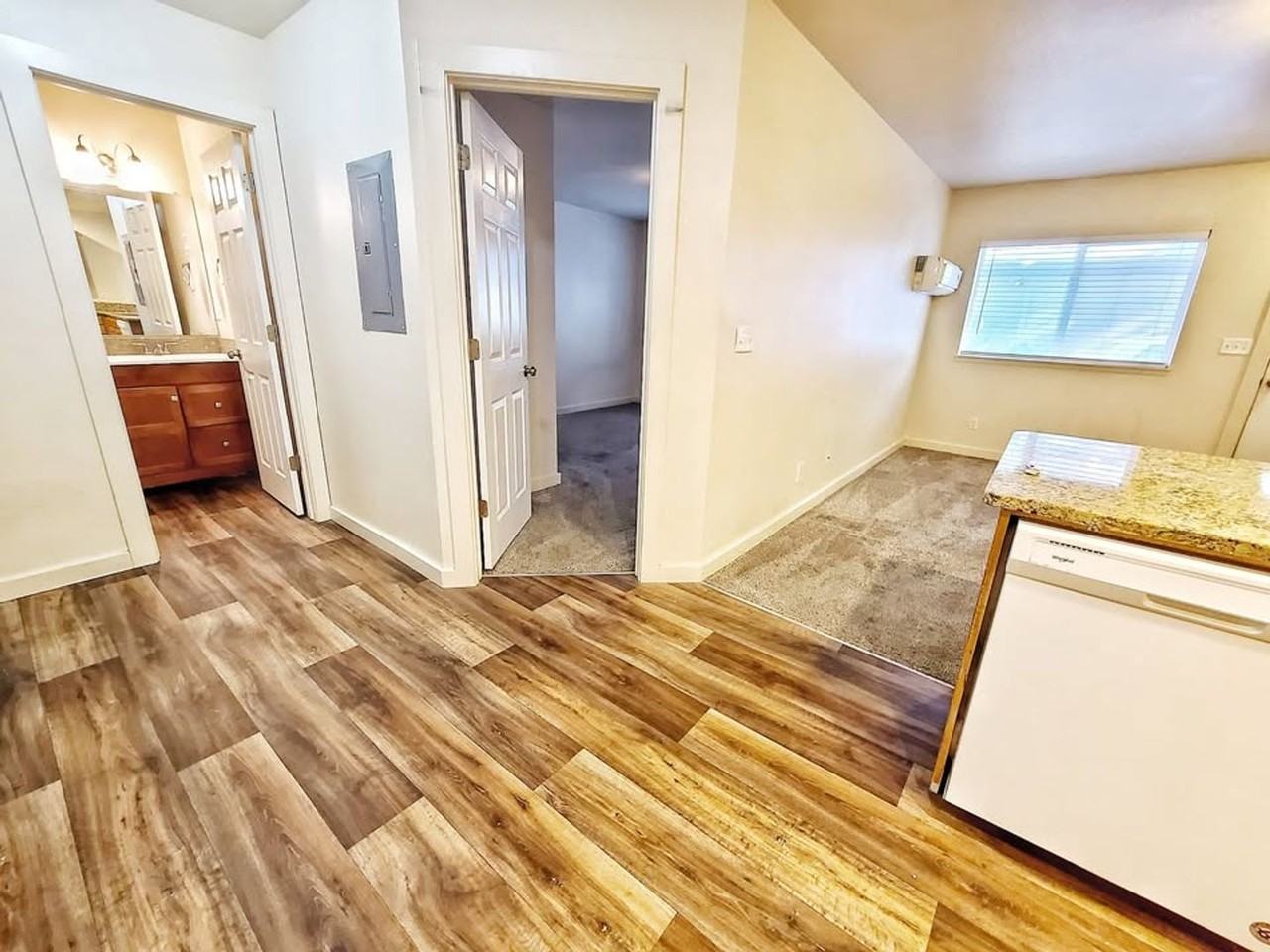 405 - Chicago 6M Inv - Photo 4 of 9