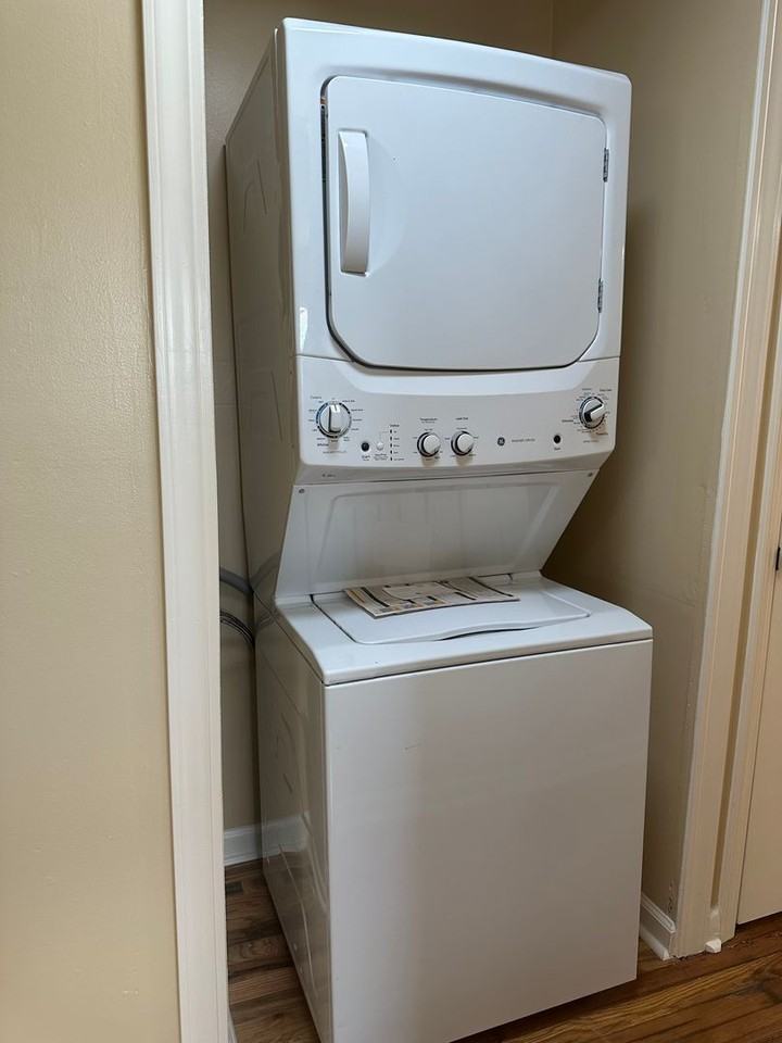 128 W 6th St - Photo 6 of 13