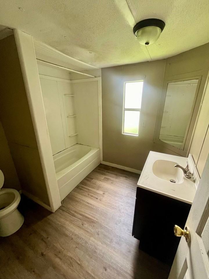 141 Benton Bay Rd SE - Photo 3 of 12