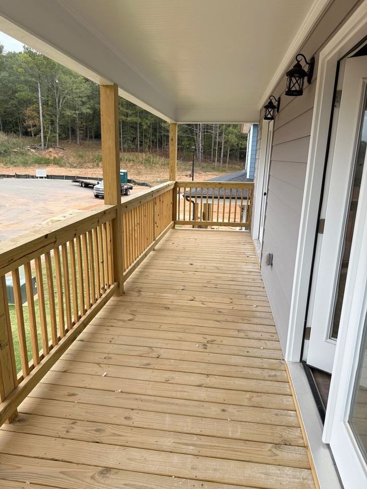 250 Bella Way - Photo 2 of 15