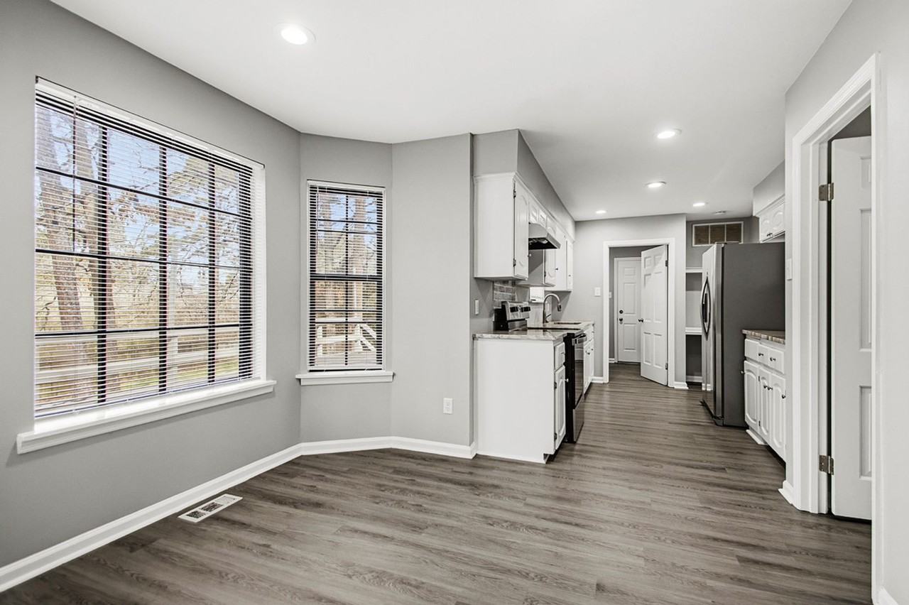 6 Lisa Ct - Photo 2 of 14