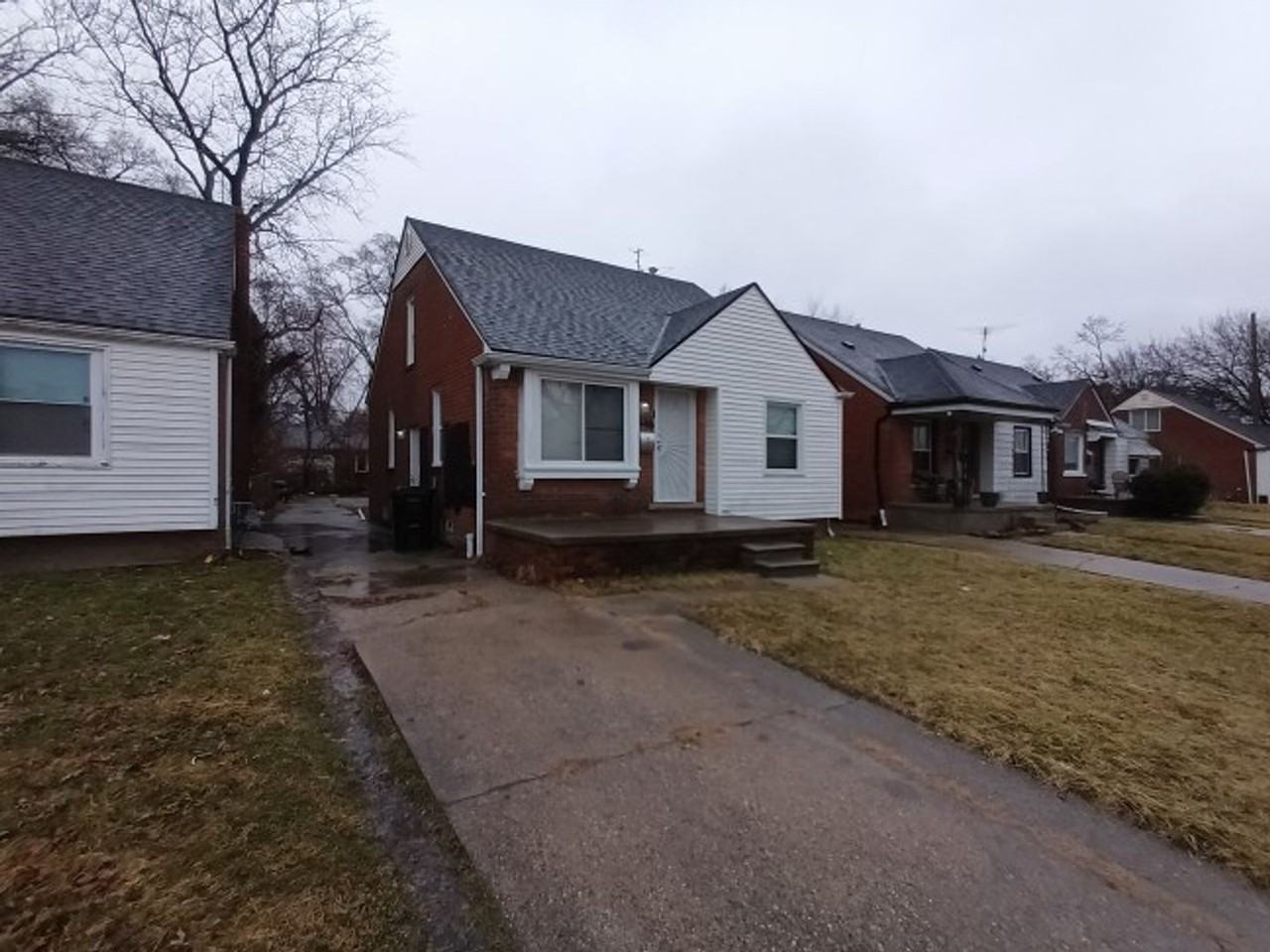 10177 Boleyn St - Photo 2 of 24